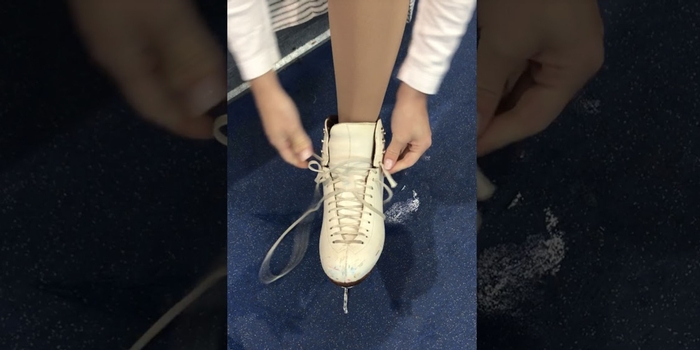 How to Tie an Ice Skate