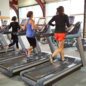 THE ATHLETIC CLUB AT CHELSEA PIERS CONNECTICUT HOLDS RUNNER PERSONAL SAFETY WORKSHOP