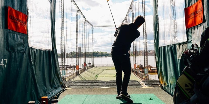 Justin Rose Heads to the Golf Club at Chelsea Piers